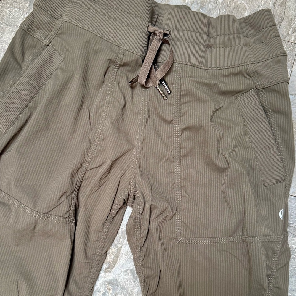 Lululemon Athletica Brown Cargo Pants with Adjustable Waistband